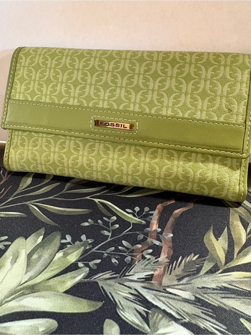 Fossil Light Green Signature Clutch Wallet